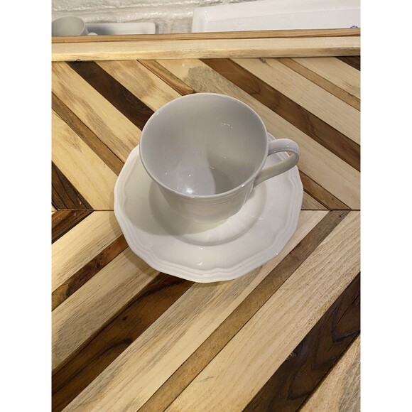 Mikasa Ultima + HK 400 Antique White, Set Of 2, 10 Oz Coffee, Tea Cups & Saucers - Picture 8 of 10